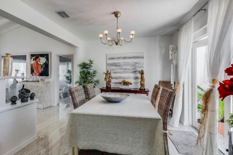 Снять в аренду виллу или дом в Майами-Бич, Флорида 2 спальни, 144.46м2, № 2046322 - фото 4