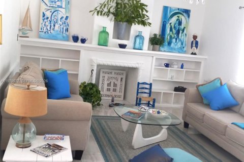 Снять в аренду виллу или дом в Майами-Бич, Флорида 2 спальни, 144.46м2, № 2046322 - фото 23