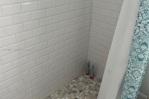 Снять в аренду виллу или дом в Майами-Бич, Флорида 2 спальни, 144.46м2, № 2046322 - фото 20