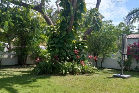 Снять в аренду виллу или дом в Майами-Бич, Флорида 2 спальни, 144.46м2, № 2046322 - фото 9