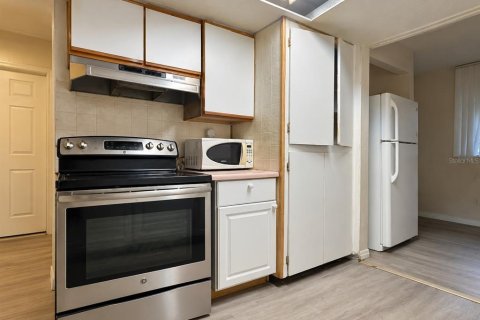 Apartment in Apopka, Florida 2 bedrooms, 101.26 sq.m. № 2379118 - photo 4