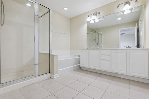 Townhouse in Orlando, Florida 3 bedrooms, 191.29 sq.m. № 2222986 - photo 16