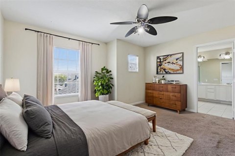 Townhouse in Orlando, Florida 3 bedrooms, 191.29 sq.m. № 2222986 - photo 15