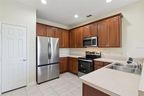 Townhouse in Orlando, Florida 3 bedrooms, 191.29 sq.m. № 2222986 - photo 4
