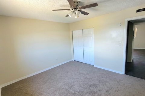 Apartamento en alquiler en Tampa, Florida, 2 dormitorios, 69.68 m2 № 1807275 - foto 8