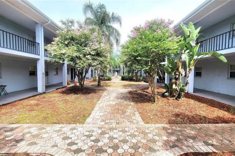 Apartamento en alquiler en Tampa, Florida, 2 dormitorios, 69.68 m2 № 1807275 - foto 3