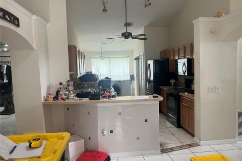Casa en venta en Kissimmee, Florida, 4 dormitorios, 164.07 m2 № 2400415 - foto 5