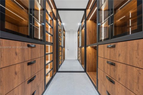 Adosado en venta en Miami, Florida, 4 dormitorios, 244.8 m2 № 2068220 - foto 26