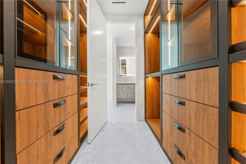 Adosado en venta en Miami, Florida, 4 dormitorios, 244.8 m2 № 2068220 - foto 27