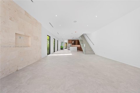 Adosado en venta en Miami, Florida, 4 dormitorios, 244.8 m2 № 2068220 - foto 15