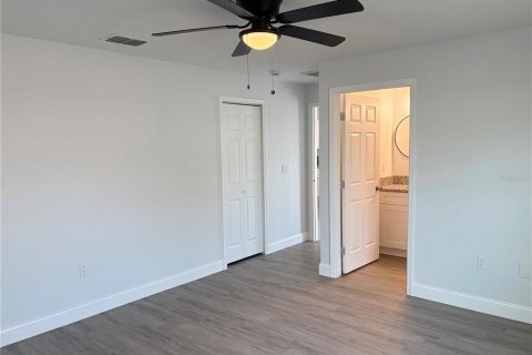 House in Lake Wales, Florida 3 bedrooms, 122.82 sq.m. № 1613690 - photo 10