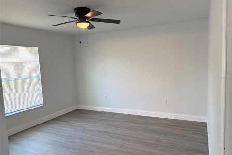 House in Lake Wales, Florida 3 bedrooms, 122.82 sq.m. № 1613690 - photo 11