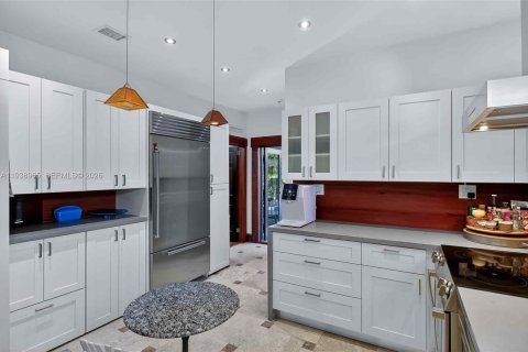 Купить виллу или дом в Майами, Флорида 4 спальни, 213.68м2, № 1997252 - фото 12
