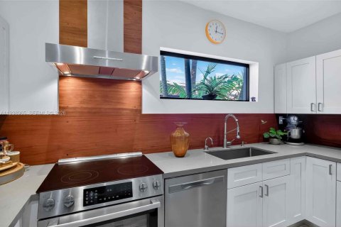 Купить виллу или дом в Майами, Флорида 4 спальни, 213.68м2, № 1997252 - фото 13