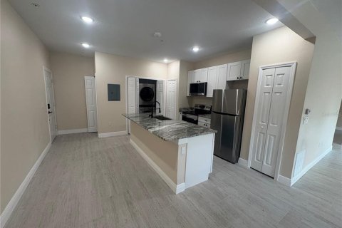 Appartement à louer à Eustis, Floride: 2 chambres, 111.48 m2 № 1652336 - photo 4