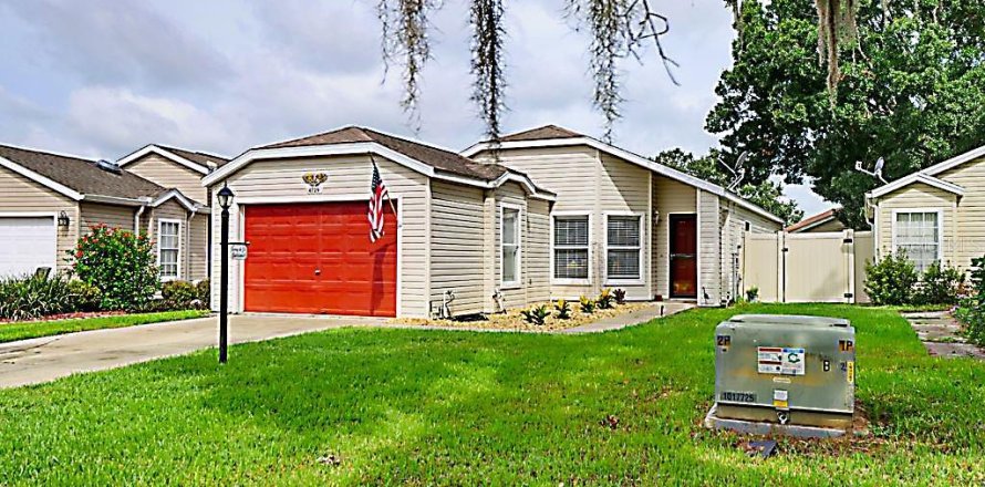 Casa en Leesburg, Florida 2 dormitorios, 132.29 m2 № 1815131