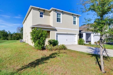 Villa ou maison à Davenport, Floride 5 chambres, 234.3 m2 № 2388896