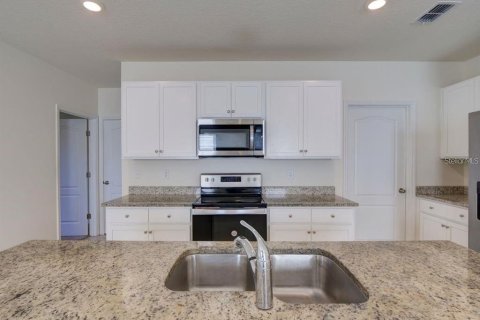 Villa ou maison à louer à Davenport, Floride: 5 chambres, 234.3 m2 № 2388896 - photo 5