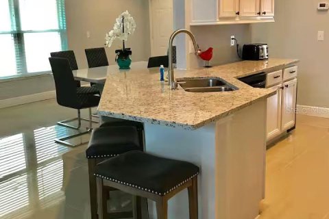 Casa en alquiler en Kissimmee, Florida, 4 dormitorios, 143.91 m2 № 1901166 - foto 6