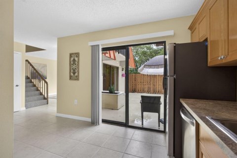 Townhouse in Palm Beach Gardens, Florida 2 bedrooms, 110 sq.m. № 2175933 - photo 20