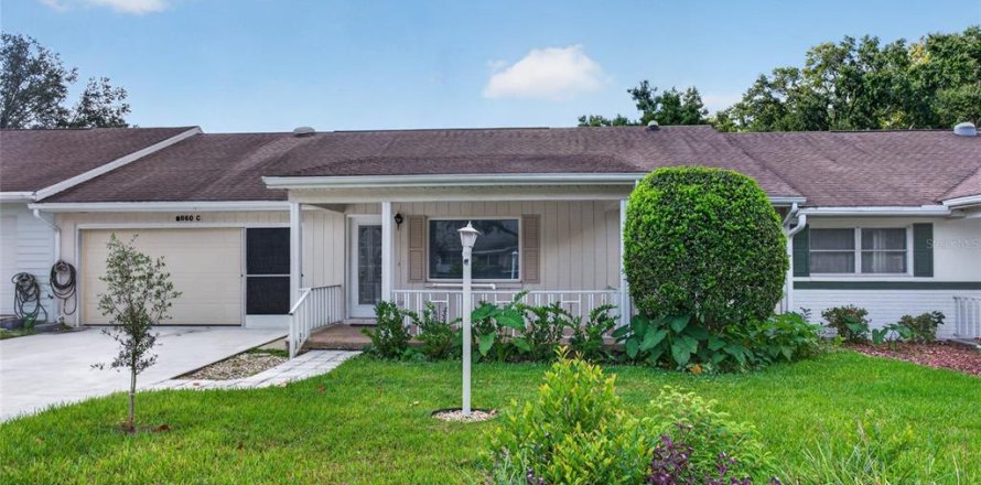 Casa en Ocala, Florida 2 dormitorios, 145.95 m2 № 2385951