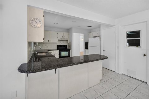 Casa en venta en Ocala, Florida, 2 dormitorios, 145.95 m2 № 2385951 - foto 8