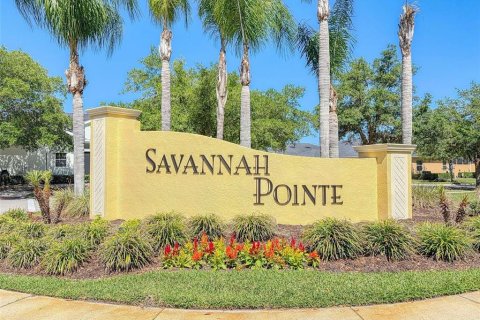 Duplex in New Smyrna Beach, Florida 2 bedrooms, 183.3 sq.m. № 2100156 - photo 3