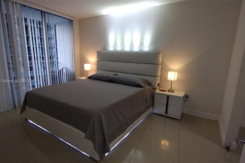 Купить кондоминиум в Майами, Флорида 1 спальня, 73.49м2, № 1969483 - фото 3