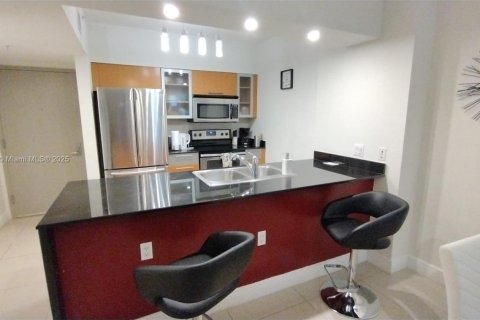 Купить кондоминиум в Майами, Флорида 1 спальня, 73.49м2, № 1969483 - фото 1