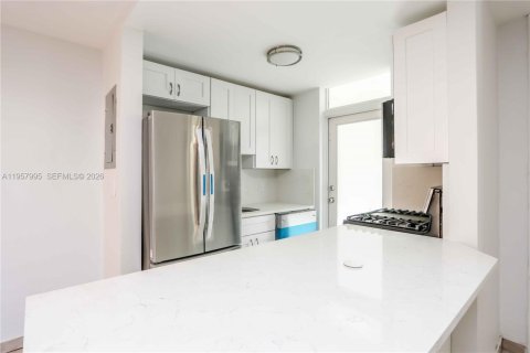 Condominio en venta en Miami Beach, Florida, 1 dormitorio, 56.02 m2 № 2026597 - foto 5