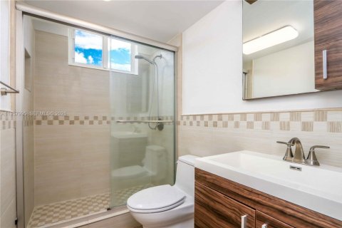 Condominio en venta en Miami Beach, Florida, 1 dormitorio, 56.02 m2 № 2026597 - foto 10