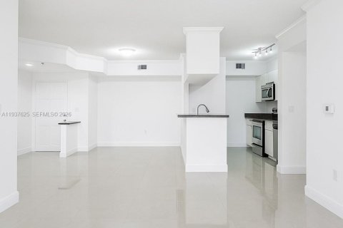 Купить кондоминиум в Санни-Айлс-Бич, Флорида 3 спальни, 117.43м2, № 1995402 - фото 4