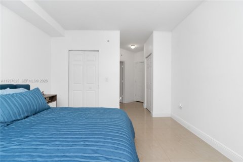 Купить кондоминиум в Санни-Айлс-Бич, Флорида 3 спальни, 117.43м2, № 1995402 - фото 17