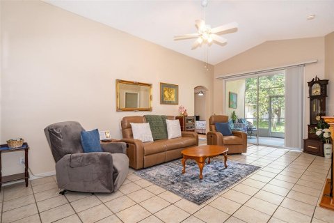 House in Gotha, Florida 3 bedrooms, 120.59 sq.m. № 1849494 - photo 12