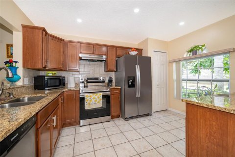 House in Gotha, Florida 3 bedrooms, 120.59 sq.m. № 1849494 - photo 6