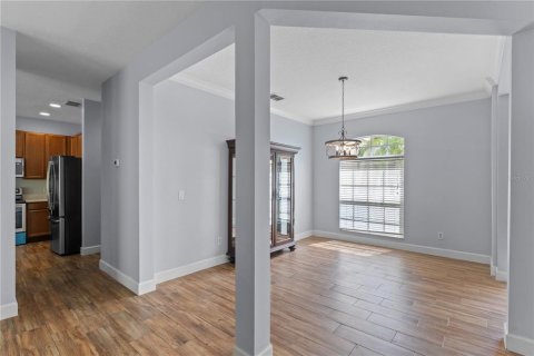 House in Winter Garden, Florida 5 bedrooms, 311.97 sq.m. № 1681036 - photo 12