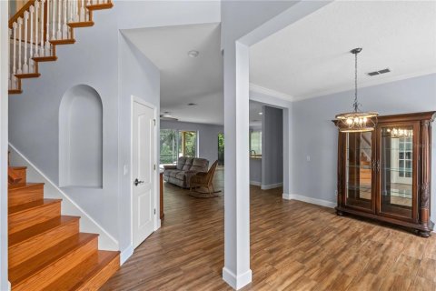House in Winter Garden, Florida 5 bedrooms, 311.97 sq.m. № 1681036 - photo 6