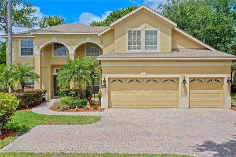 House in Winter Garden, Florida 5 bedrooms, 311.97 sq.m. № 1681036 - photo 1