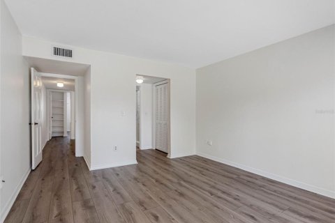 Copropriété à vendre à Tampa, Floride: 2 chambres, 95.78 m2 № 1749327 - photo 15