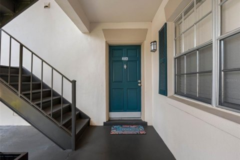 Copropriété à vendre à Tampa, Floride: 2 chambres, 95.78 m2 № 1749327 - photo 2