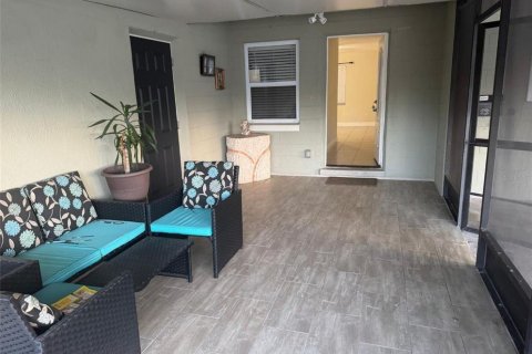 Casa en alquiler en Orlando, Florida, 3 dormitorios, 186.18 m2 № 2094127 - foto 3