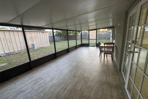 Casa en alquiler en Orlando, Florida, 3 dormitorios, 186.18 m2 № 2094127 - foto 21