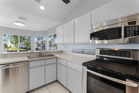 House in Palm Coast, Florida 3 bedrooms, 146.6 sq.m. № 1719506 - photo 24