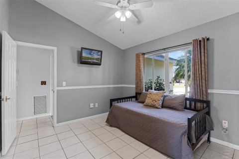 House in Palm Coast, Florida 3 bedrooms, 146.6 sq.m. № 1719506 - photo 7