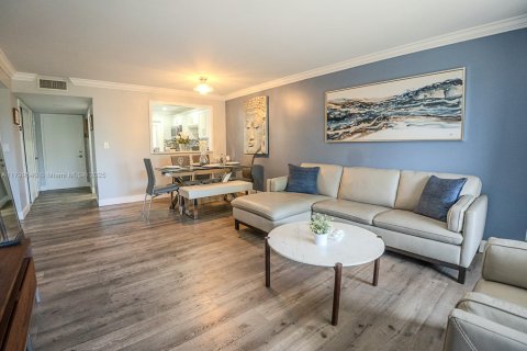 Condominio en venta en Hollywood, Florida, 2 dormitorios, 92.16 m2 № 1714871 - foto 12