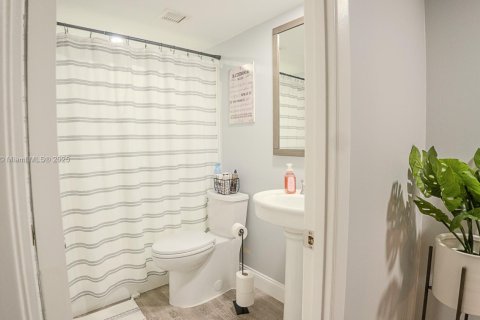 Condominio en venta en Hollywood, Florida, 2 dormitorios, 92.16 m2 № 1714871 - foto 25