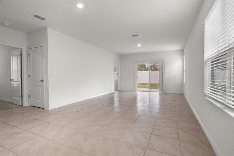 Villa ou maison à vendre à Orange City, Floride: 3 chambres, 149.76 m2 № 2096816 - photo 9