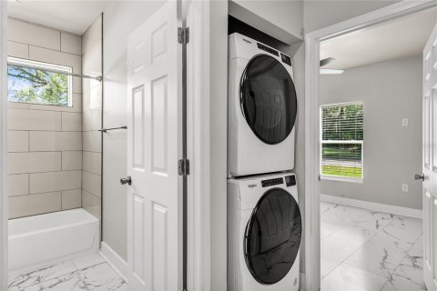 House in Sanford, Florida 2 bedrooms, 95.78 sq.m. № 2419310 - photo 21