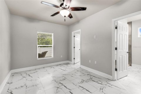 House in Sanford, Florida 2 bedrooms, 95.78 sq.m. № 2419310 - photo 14