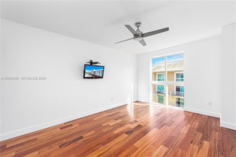 Condo in Miami, Florida, 2 bedrooms № 2193265 - photo 25